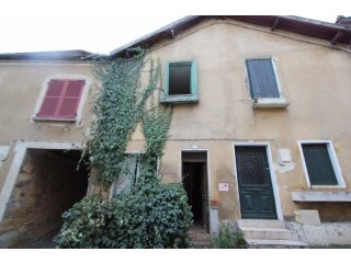 Nice Rural House to Improve