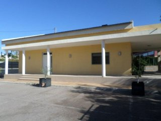 3/6 Bed Villa In Elche