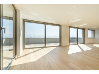 PENTHOUSE AMIDST THE IDYLL