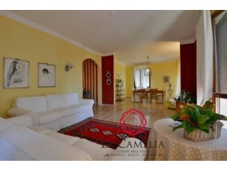 For Sale Apartment Lucca
