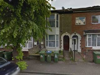 Cranbury Avenue, Newtown (81/595)
