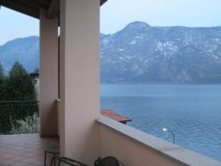 Duplex LAKESIDE apartment, Mandello..