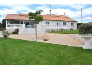 3 bedroom Villa For Sale: 86110 35 MIN...