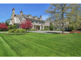 7 bedroom House For Sale: 8 Dairy Road..