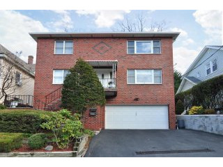 6 bedroom Flat For Sale: 164 Rossiter..