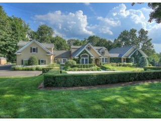 4 bedroom Detached House For Sale: 80..
