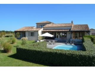 Contemporary 4 Bedroom House On A..