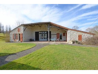 Barn Conversion With Stone Barn/Garage..