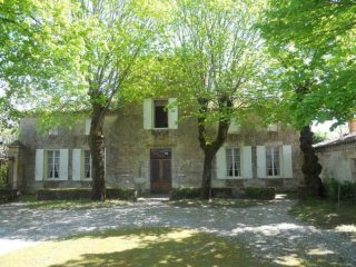 Maison De Maitre Property