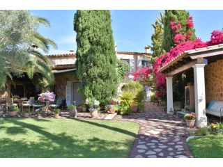 Well-kept country home in Santa Eugenia