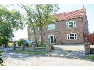 4 bedroom, Detached House house for sale
