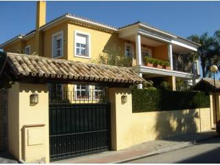 Semi-Detached for sale in Guadalmina..
