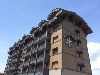 A fully renovated 3 bedroom apartment..