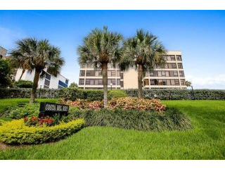 2 bedroom Residence For Sale: Delray..