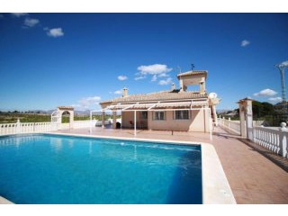 Lovely villa with large pool and..