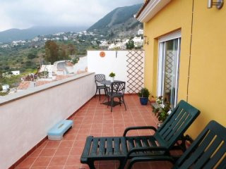 1 bedroom, 1 bathroom Penthouse, (build..