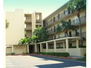 890 N Federal Hwy #203, Lantana, FL -..