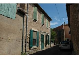 Large, Unmodernised Village House Cruzy..