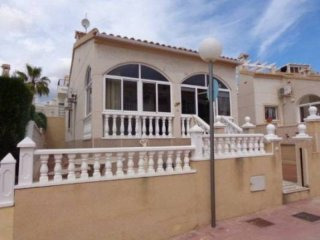 2 Bedroom 2 Bathroom Villa In Los..