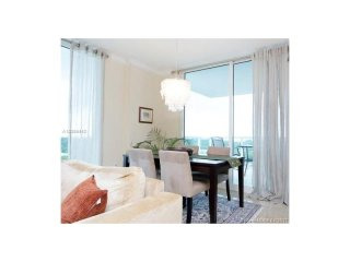 2 bedroom Flat For Sale: 1401 SW 22nd..