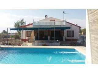 Excellent Villa In Elche