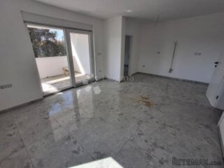 Dvosobni apartman u novogradnji na top lokaciji. Barbat