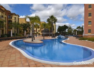 3 Beds Apartment For Sale In Vilamoura..