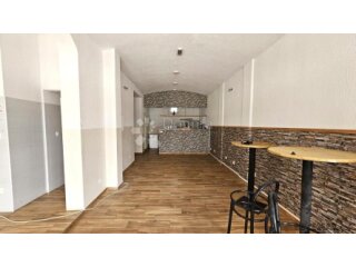 POSLOVNI PROSTOR - PIZZERIA - OKOLICA POREČA - 50 M OD MORA