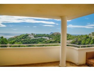 Fantastic apartment with sea view in Altea. This beautiful..