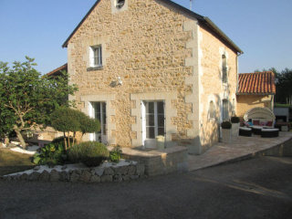 Magnifique Property with Garden