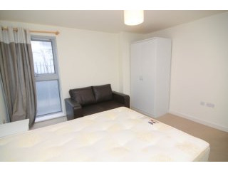 Flatshare - Godalming E