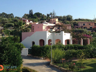 Borgo Fiorito, Madama