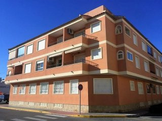 2 bedroom, 1 bathroom Apartment, (build..