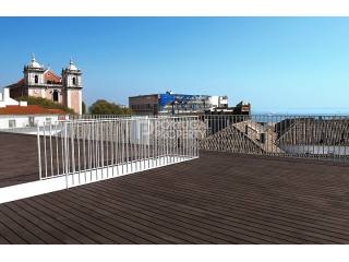 Elegant 4 bedroom apartment with sea..