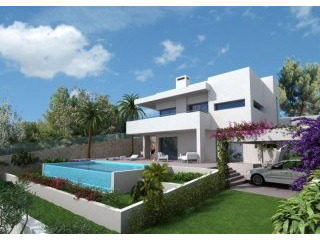 Modern 3 bedroom villa overlooking the..