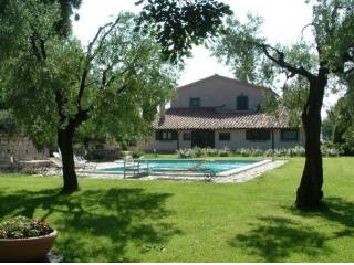 SACROFANO, PRESTIGIOUS VILLA WITH POOL