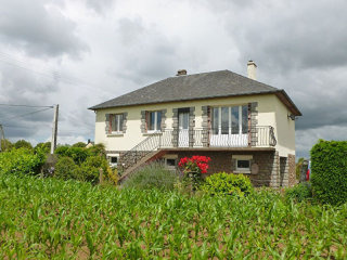 Traditional House on Nice Plot