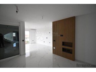 PENTHOUSE VALBANDON - A5 (UPORABNA DOZVOLA)
