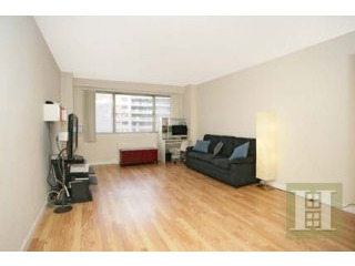 1 bedroom Apartment For Sale: 2621..