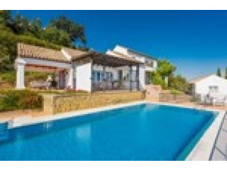 4 Bedrooms - Villa - Malaga - For Sale