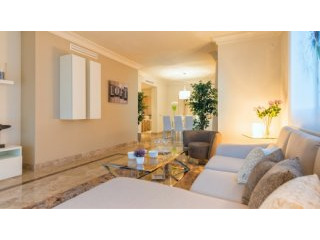 2 Bedroom Penthouse Apartment 322..