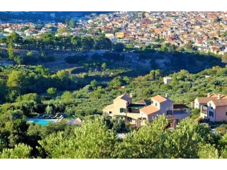 Hotel For Sale: Heraklion, Crete