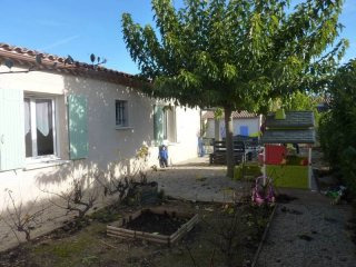 4 Bed Villa With Garden, Terrace And..