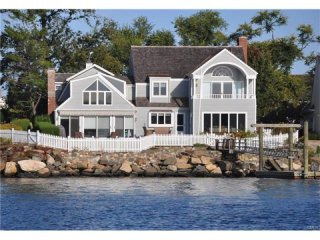 5 bedroom House For Sale: 209 DOLPHIN..