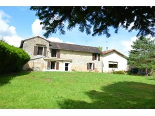 Beautiful 3-bed home with gîte - just 2..
