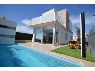 3 bedroom Villa For Sale: Villa..