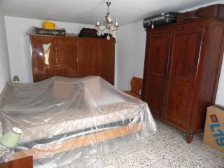 Village/town House - For Sale - Bagni..