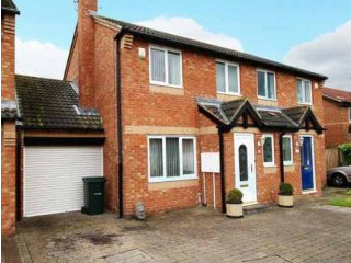 3 bedroom, Semi-detached House house..