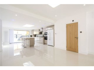 Property - London - For Sale