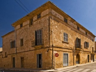 Extraordinary City Palace In Llucmajor